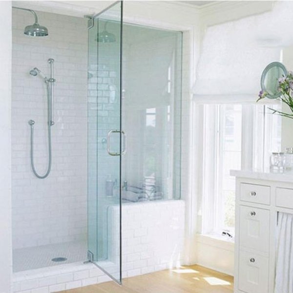 Bạn đang muốn tạo ra một không gian tắm rửa tiện nghi và sang trọng? Với cửa Nhôm phòng tắm kính, bạn sẽ có thể kết hợp sự chắc chắn và đẹp mắt của nhôm với độ trong suốt và ánh sáng của kính để tạo ra một không gian phòng tắm hoàn hảo. Hãy liên hệ với chúng tôi để nhận được giá cả phải chăng và dịch vụ chuyên nghiệp!